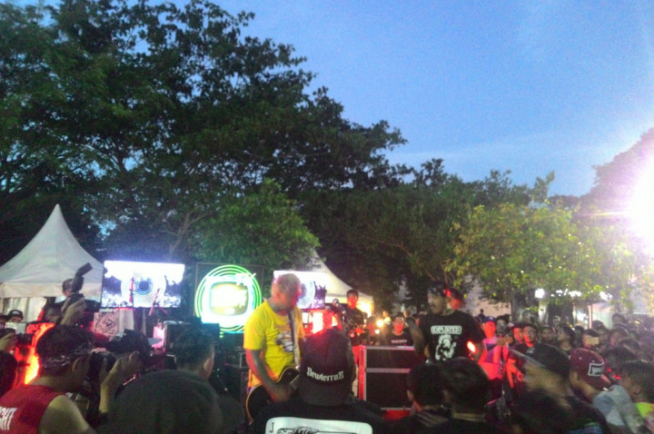 Senja Bersama Turtles JR