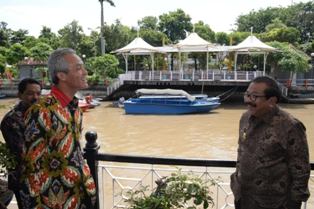 Tinjau Kalimas, Ganjar: Mirip Sungai di Belanda