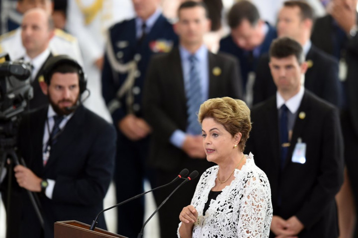 Terancam Dipecat, Presiden Brasil Peringatkan Guncangan Politik