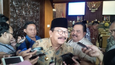 Berkaca pada DKI, Soekarwo mau Teliti Ulang Reklamasi Pantai Jatim