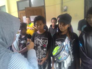 Belasan Pengamen dan Anak Punk Terjaring Razia