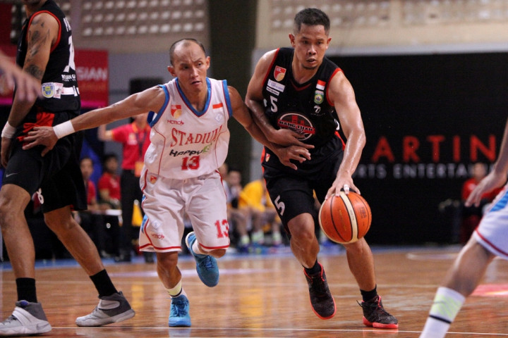 Andrie Ekayana Gemilang, Hangtuah Benamkan Stadium 8 Jakarta