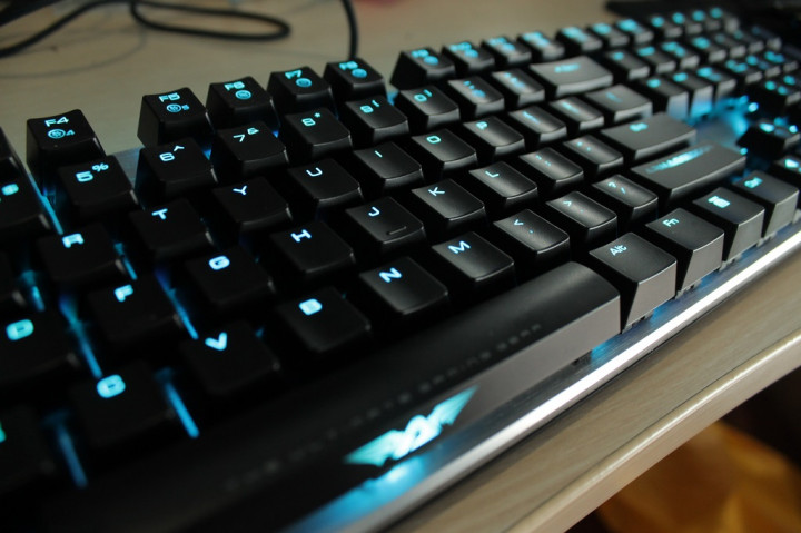 Menjajal Keyboard Gaming Armageddon MKA-IIR RGB-RAPTOR