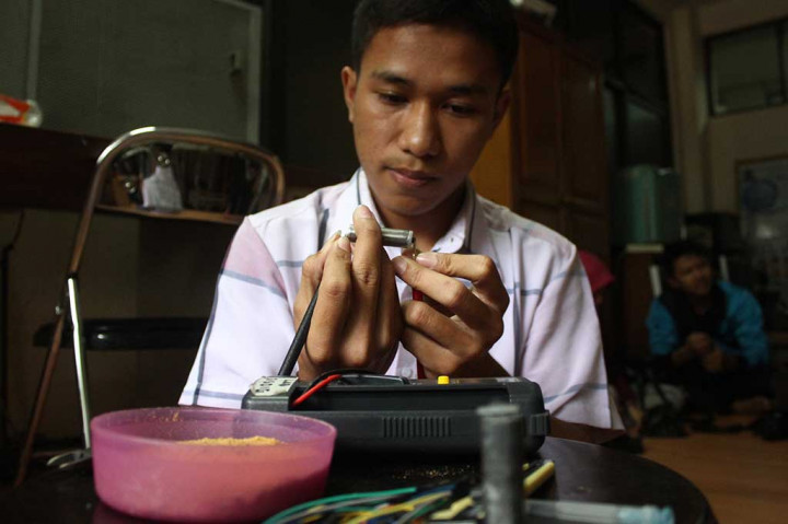 Mahasiswa Unibraw Ciptakan Baterai dari Tulang Ikan