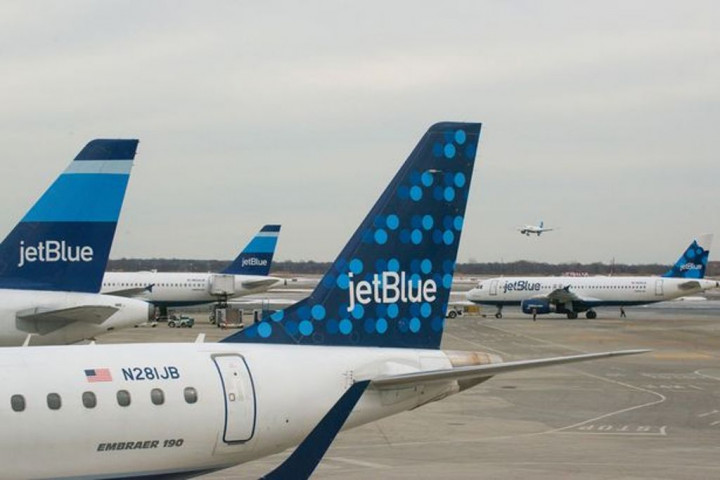 Mabuk, Pilot Terbangkan Pesawat dengan 151 Penumpang