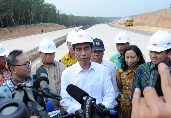 Presiden Jokowi Pilih Bicarakan Paket Kebijakan dengan Pemred Media Massa