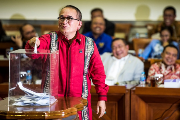 Hari Ini PP Pemuda Muhammadiyah Laporkan Ruhut ke MKD