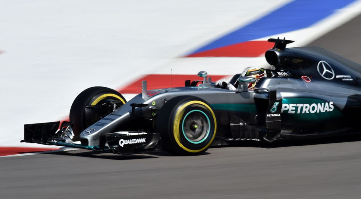 Hamilton Akui Kesulitan Melaju di Sochi