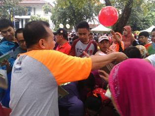 10 Ribu Buku Dibagikan Gratis ke Masyarakat Solo