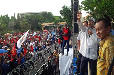 Gus Ipul: DPRD Siap Sahkan Raperda Pengupahan