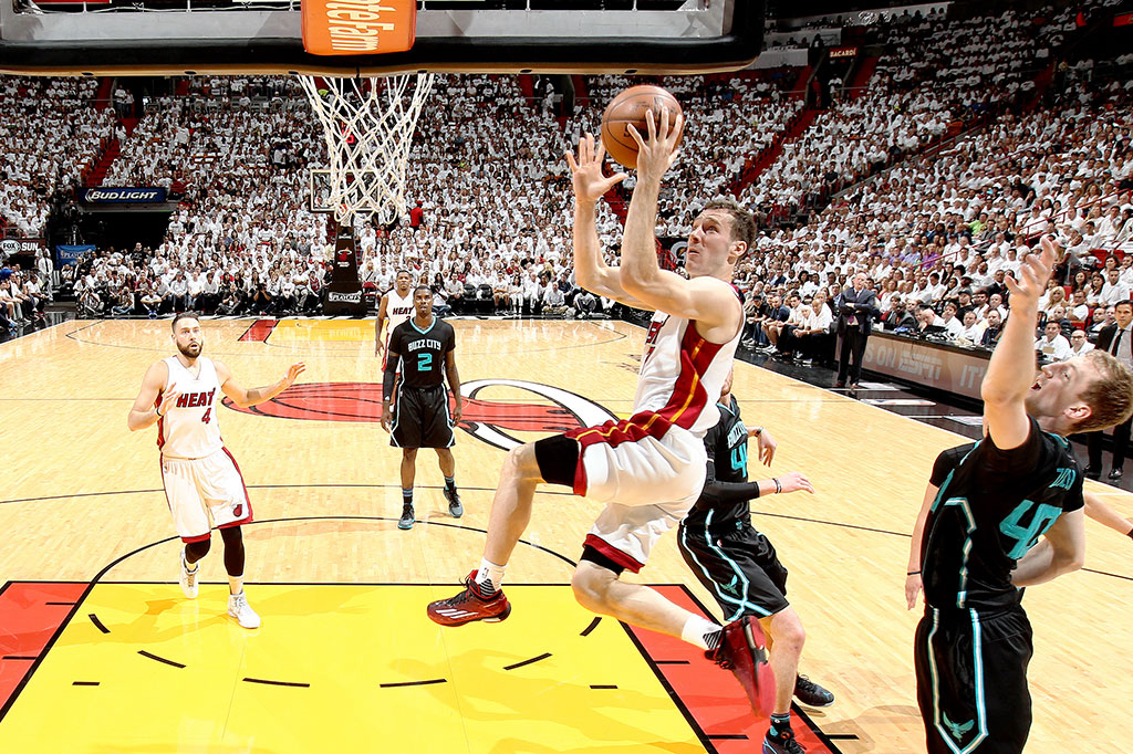 Heat Singkirkan Hornets dari Playoff NBA