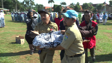 Ratusan Peserta Upacara Hardiknas di Jepara Pingsan