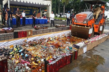 Sex Toys dan Majalah Porno Dimusnahkan di Bandung