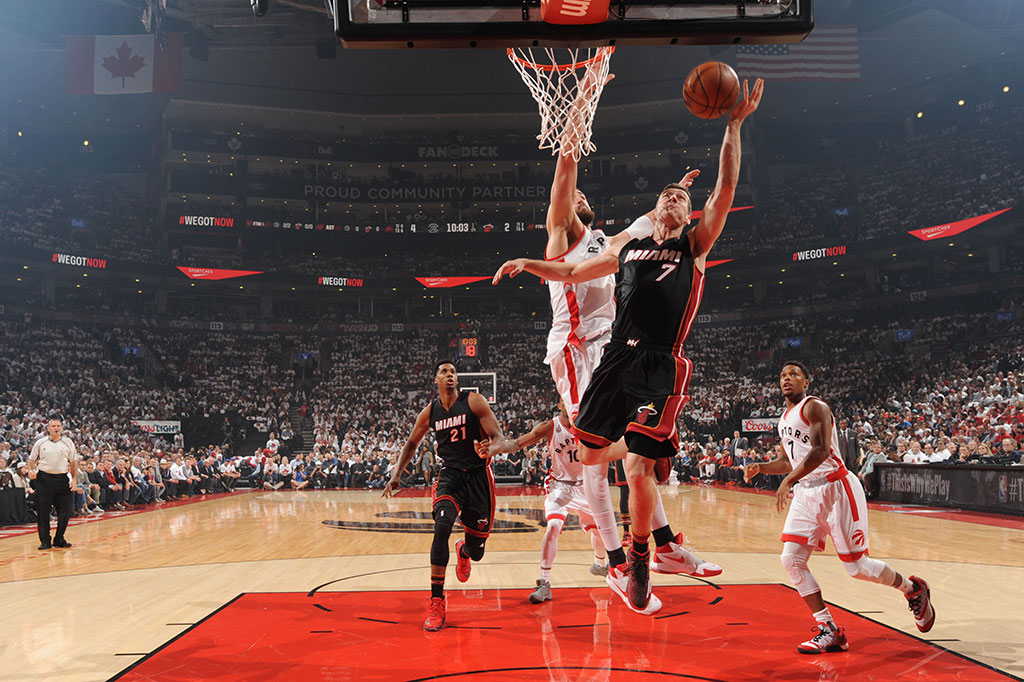 Miami Heat Tundukkan Toronto Raptors Lewat Overtime
