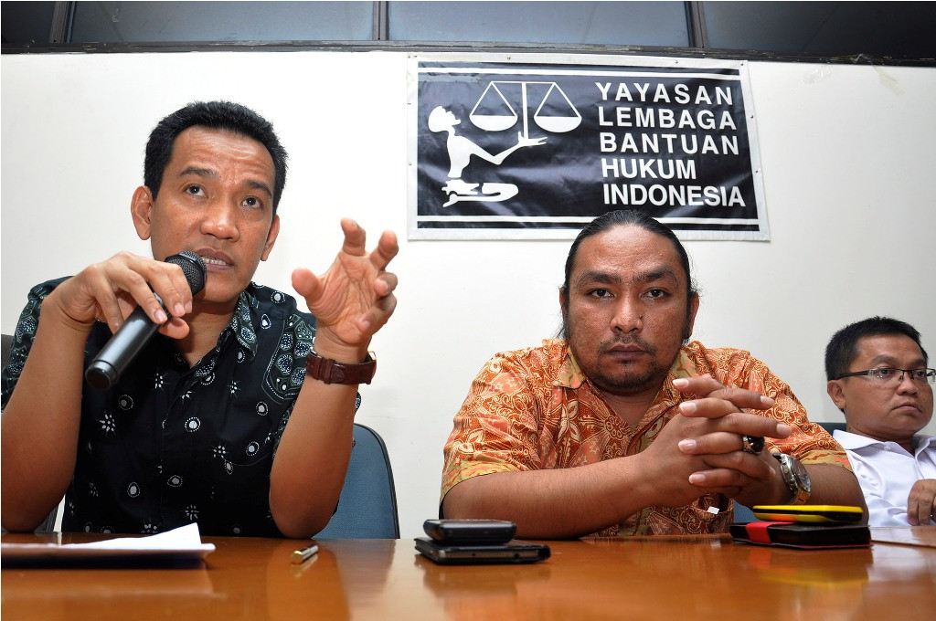   Direktur Advokasi Yayasan Lembaga Bantuan Hukum Indonesia (YLBHI) Bahrain tengah menyatakan sikap bersama untuk menolak merevisi UU Pilkada di Kantor YLBHI, Menteng, Jakarta, Jumat (8/5). MI/Galih Pradipta.