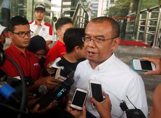 Permintaan Pencabutan SK Pembekuan PSSI Ditunda, Kemenpora Dilema