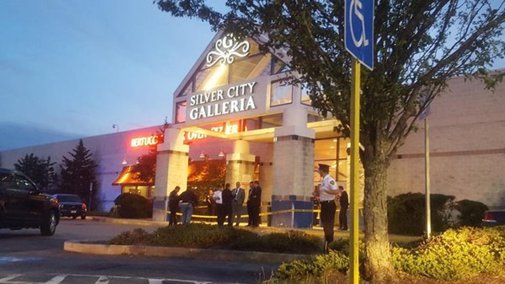 Lokasi penikaman yang terjadi di Boston (Foto: WBZ/Twitter)