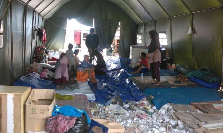 Ada Pemasok Nasi Bungkus untuk Warga Akuarium