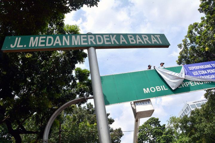 Senin, Jalur Three in One Dihapus