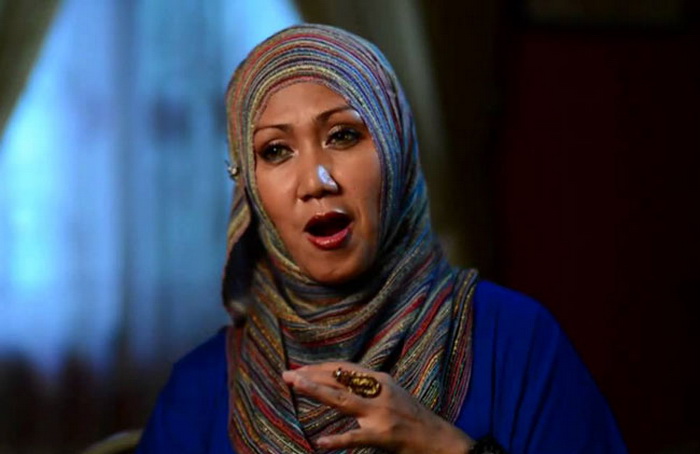 Mel Shandy, Lady Rocker Pembuka Konser Sepultura di Indonesia