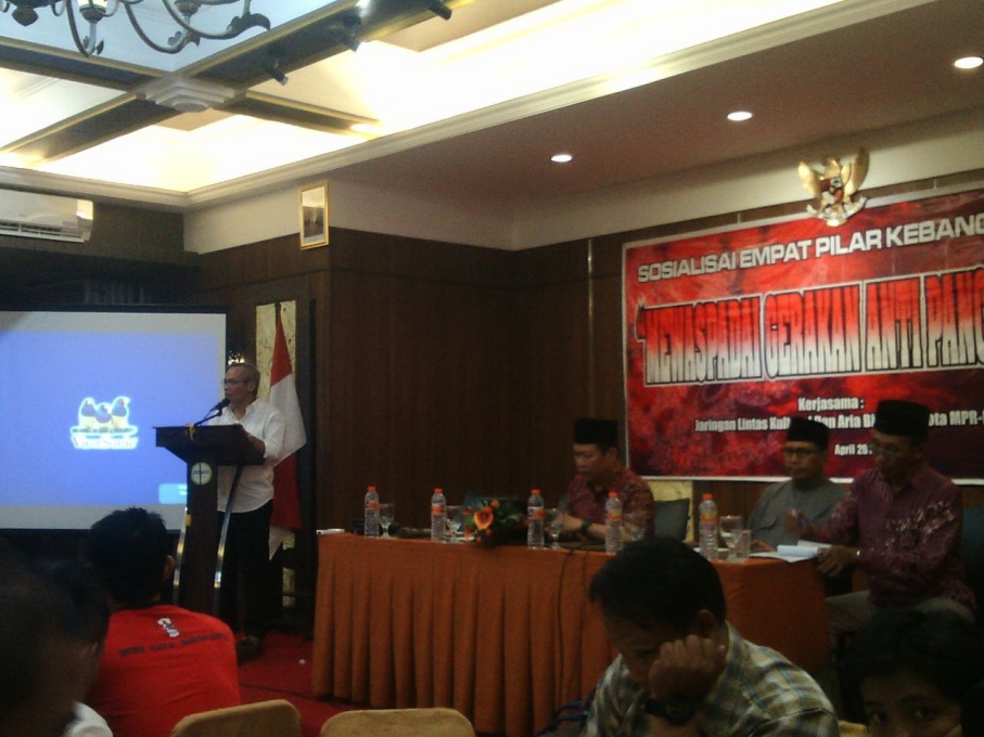 Diskusi dan sosialisasi empat pilar kebangsaan di Kota Solo Jawa Tengah bertajuk 'Mewaspadai Gerakan Anti Pancasila', Kamis (12/5/2016). (Metrotvnews.com/Pythag Kurniati)