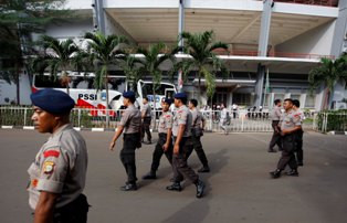 Sebanyak 3.874 Aparat Amankan Laga Persija VS Persela Lamongan