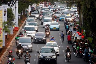 Persija Main, Polisi Rekayasa Lalu Lintas Seputar Senayan