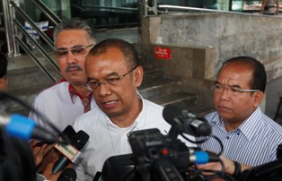 Pemerintah Mesti Legowo Akui Kepengurusan PSSI