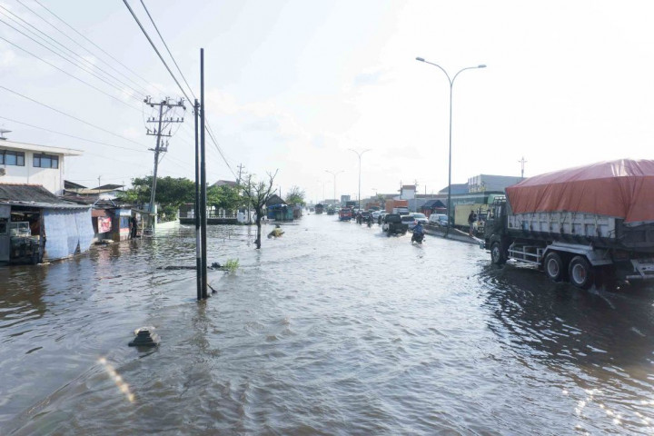 Banjir Rob Rendam Pantura