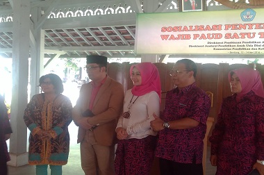 Kota Bandung Jadi Percontohan Wajib Belajar Pra-SD