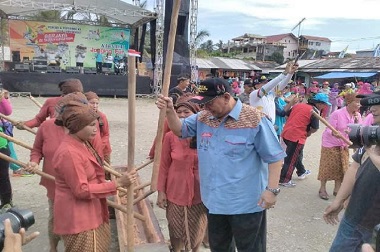 Sosialisasikan PON, Kesenian Bunyikan Alu-Lesung Digelar di Pangandaran