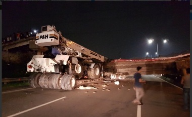 JPO BSD Ambruk, Sopir Salah Prediksi Tinggi Jembatan