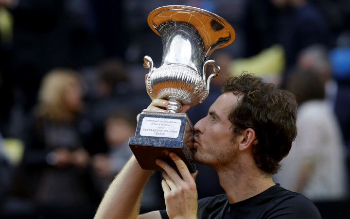 Taklukkan Djokovic, Murray Sabet Gelar Italia Terbuka 2016