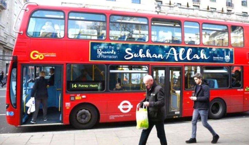 Bus bertuliskan kalimat tasbih bakal wara-wiri di London selama Ramadan. (Foto: Washington Times)