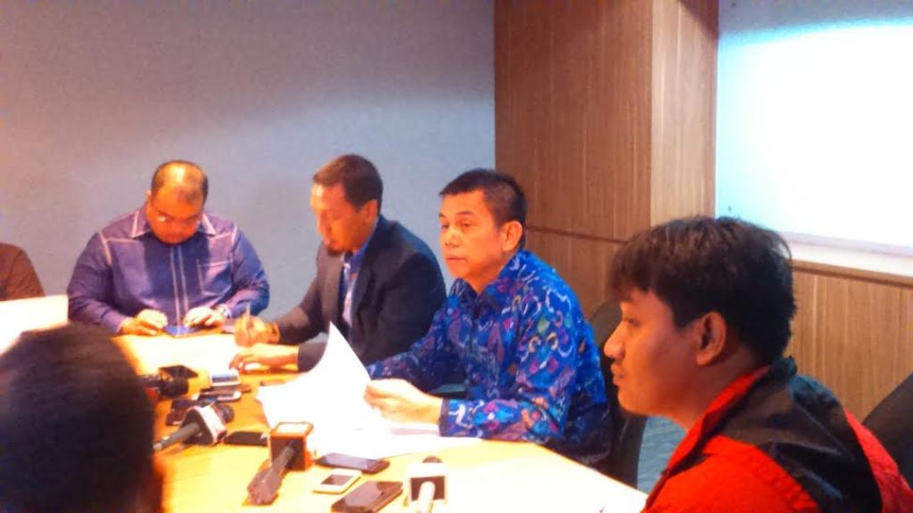 Hinca Pandjaitan (kedua dari kanan) (Foto: MTVn/Rendy)