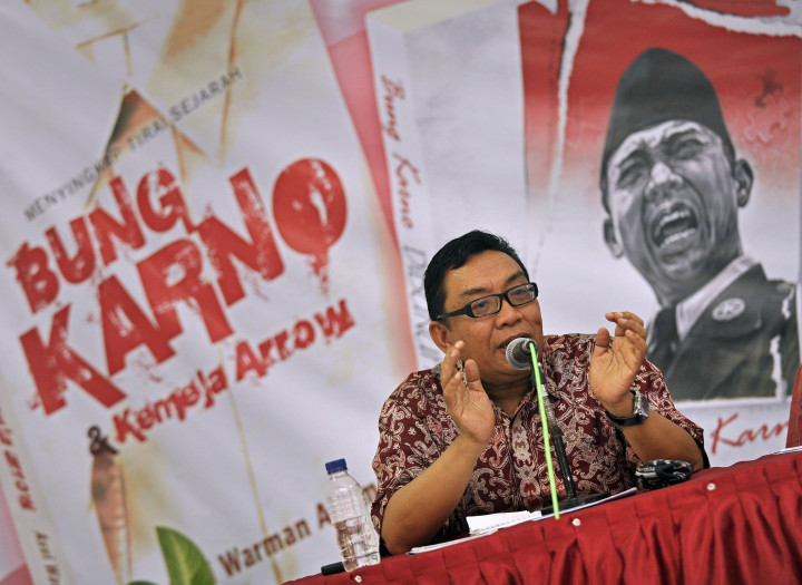 Soal Memusuhi Komunisme