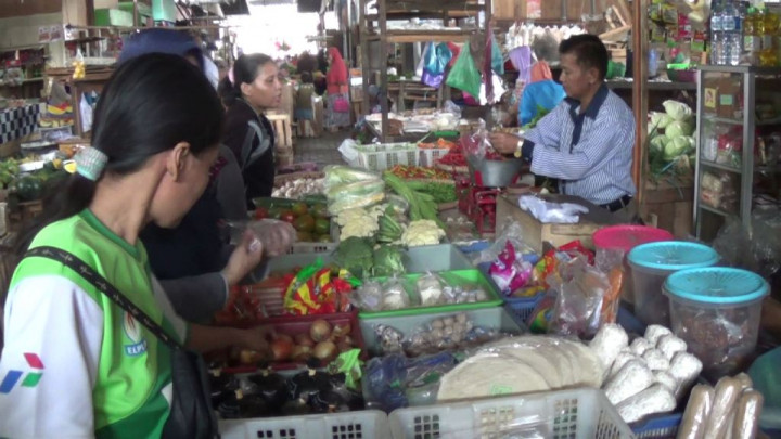 Musim Hajatan, Harga Komoditas Dapur di Kendal Melonjak