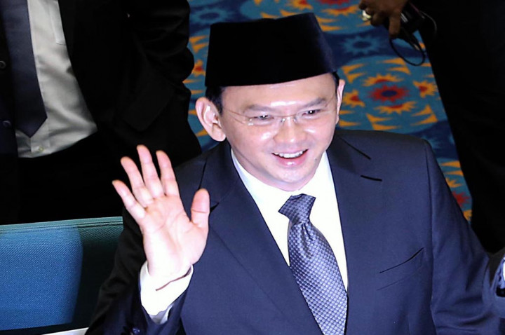 Ahok akan Paksa Warga Jakarta Naik Kendaraan Umum