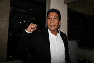 Henry Yosodiningrat: 90 Persen Anggota DPR Ikut Reses