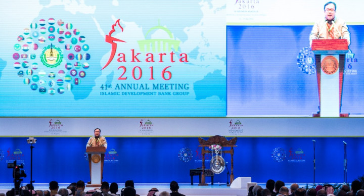 Kadin Dorong Peningkatan Perbankan & Keuangan Syariah di Indonesia