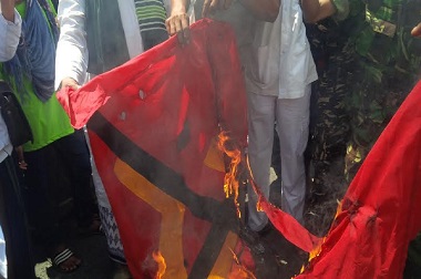 Razia Atribut Komunis Justru Meresahkan Warga