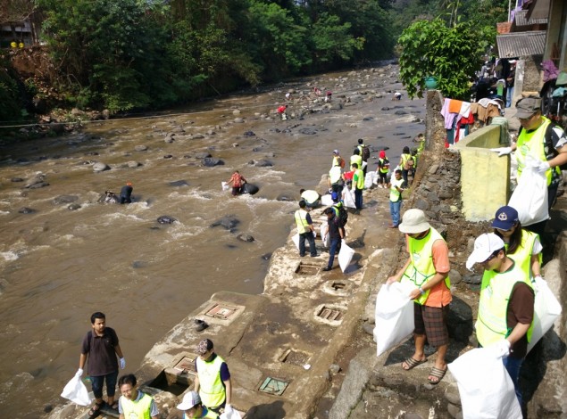 Industri Rumahan di Bibir Kali Ciliwung Segera Direlokasi