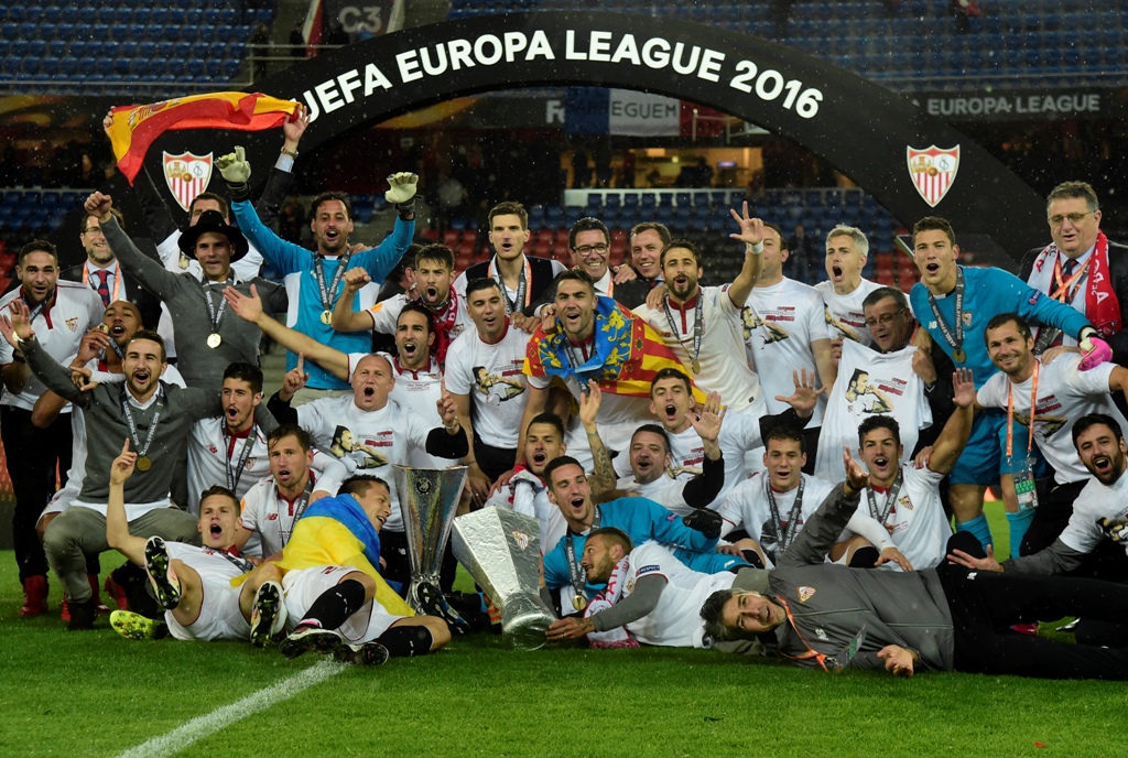 Sevilla juara Liga Europa 2015--2016 usai mengalahkan Liverpool dengan skor 3-1 (JAVIER SORIANO / AFP)