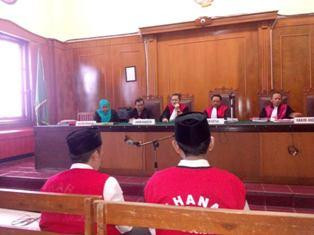 Kades Selok Awar-Awar Dituntut Penjara Seumur Hidup