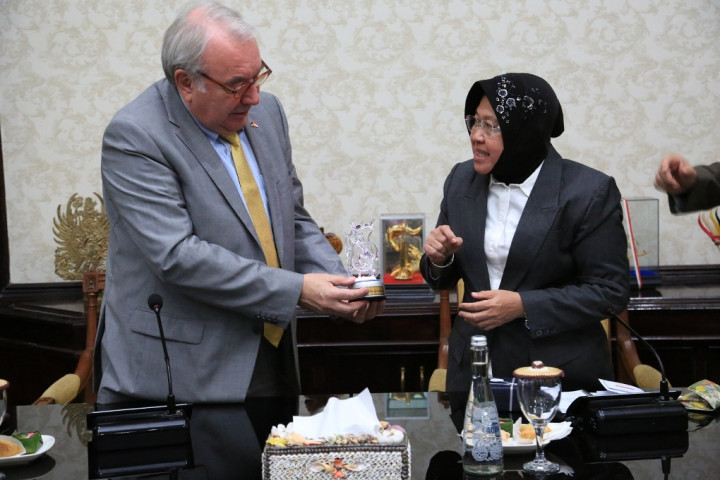 Pejabat Kementerian Jerman Kenal Risma dari Koran Terbitan Amerika