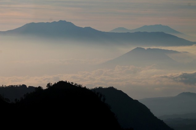 Dua Pendaki Asal Cirebon Hilang di Gunung Semeru