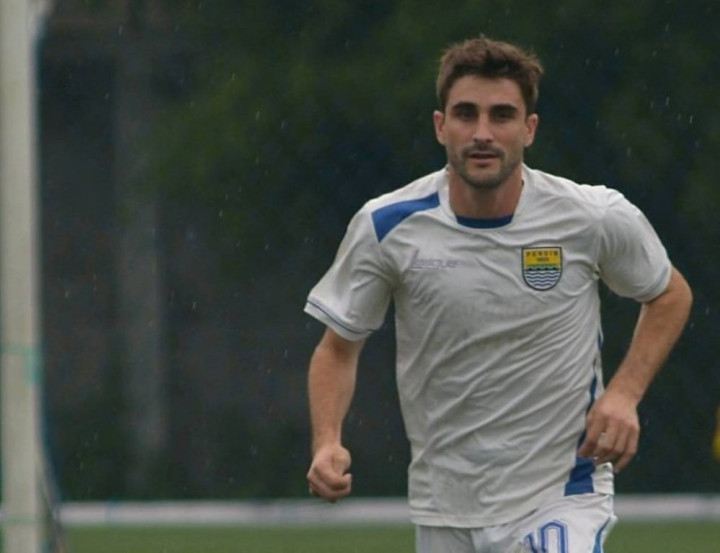 Robertino Pugliara Kecewa terhadap Kinerja Wasit Persib vs Persiba