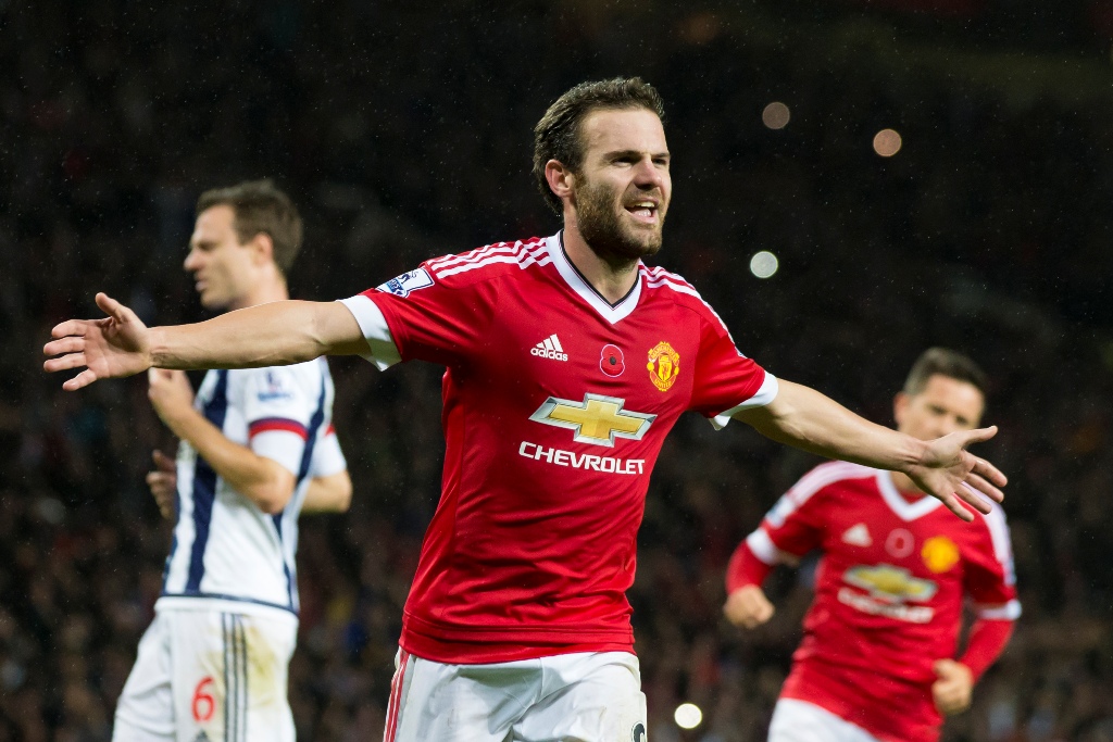 Juan Mata kemungkinan menjadi korban dari kedatangan Mourinho (AFP)