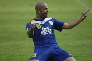 Lawan Madura, Sergio van Dijk Siap Dapatkan Posisi Utama