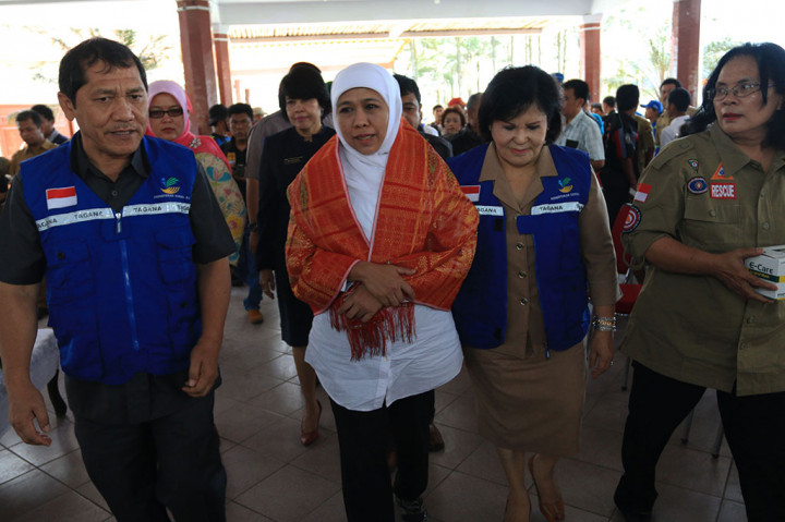 Mensos Beri Santunan Kepada Keluarga Korban Sinabung